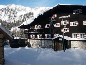 Willkommen im Linzerhaus auf der Wurzeralm! Brigitte Skreinig und...