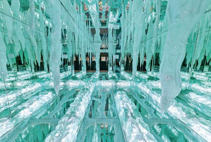 Die Glaswelt - Empire of Glass