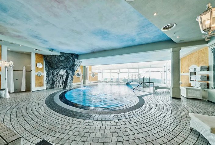 Burg Vital Resort 5*S Hotel