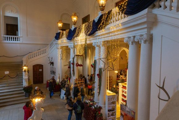 Adventmarkt im Schloss Eckartsau