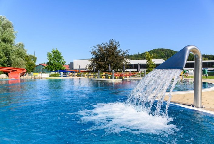Hallen- und Freibad Feldbach