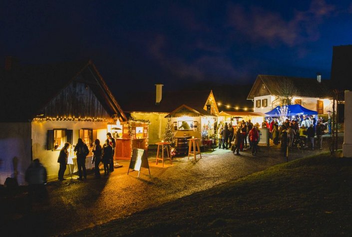Advent in der Kellergasse Heiligenbrunn