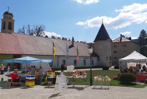 Ostermarkt im Schloss Reichenau