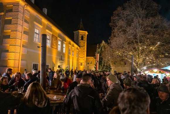 Atzenbrugger Advent auf Schloss Atzenbrugg