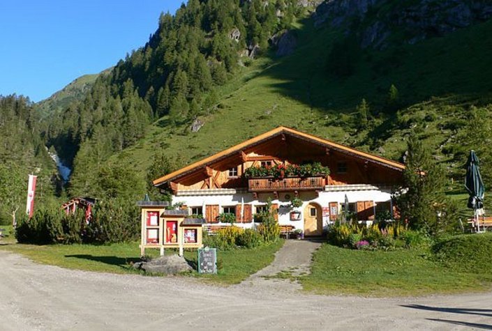 Almgasthaus IslitzerAlm: Bewirtschaftete Hütte - Ausflugsziel ...