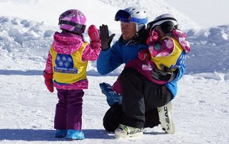 Erleben Sie unvergesslichen Spaß und Freude beim Ski- und...