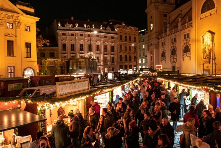 Altwiener Christkindlmarkt auf der Freyung