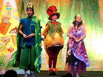 Seit fast 40 Jahren spielt das Theater HEUSCHRECK fantastische...