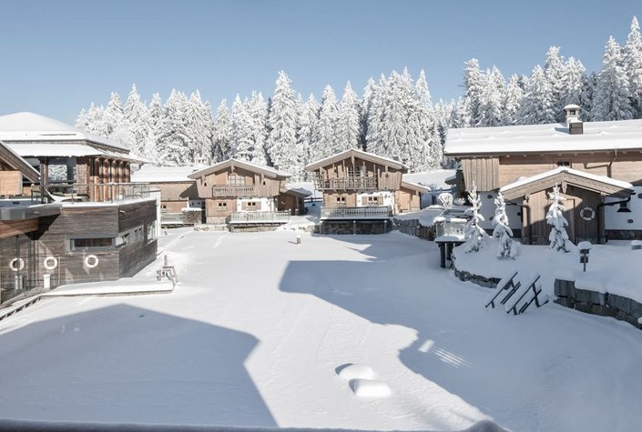 INNs HOLZ Natur- & Vitalhotel****s und Chaletdorf
