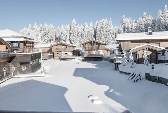 INNs HOLZ Natur- & Vitalhotel****s und Chaletdorf