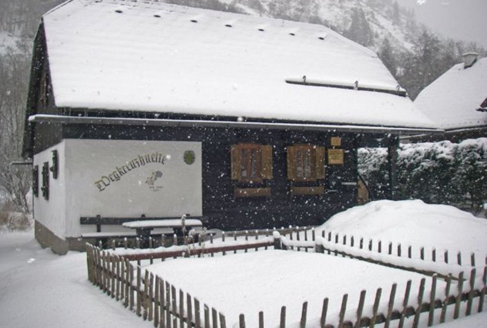 Wegkreuzhütte in Donnersbachwald