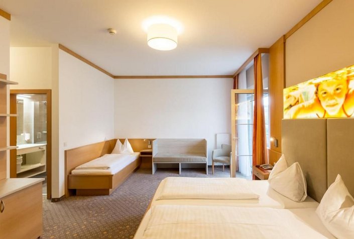Thermenhotel Kurz