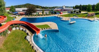 Das Hallen- und Freibad Feldbach ist ein attraktives Ausflugsziel in...