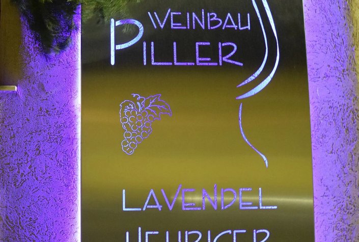 Lavendelheuriger Piller