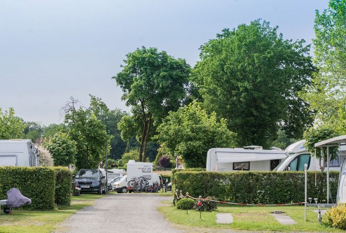 Weinland Camping Naturbadesee Gleinstätten