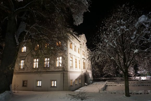Adventmarkt im Schloss Stauff