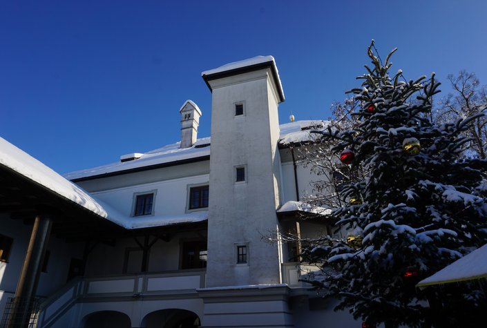 Adventmarkt im Schloss Stauff