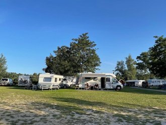 Willkommen am Donaucampingplatz in Emmersdorf! Erleben Sie...