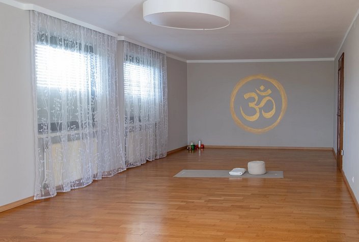 freedOM Yoga