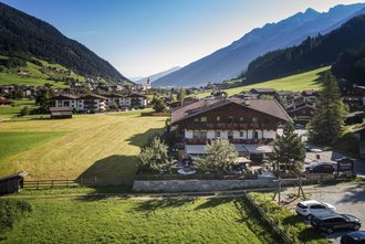 Inmitten der wunderbaren Bergwelt des Stubaitals liegt der Brunnenhof...