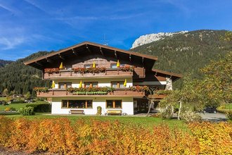 Unser Hotel befindet sich direkt neben der Gondelbahn zur...