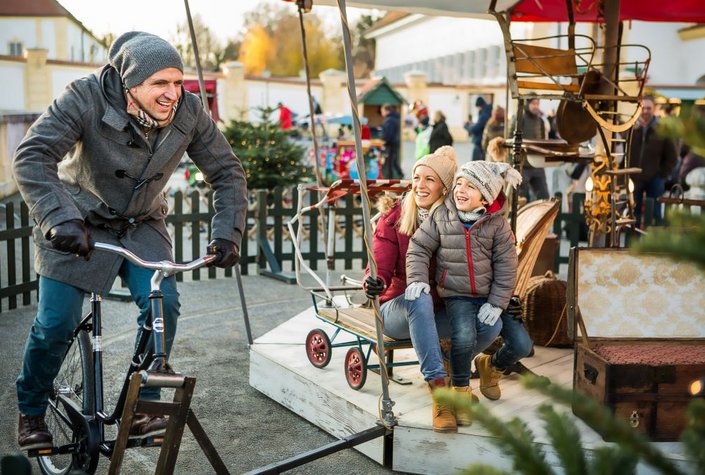 Weihnachtsmarkt auf Schloss Hof