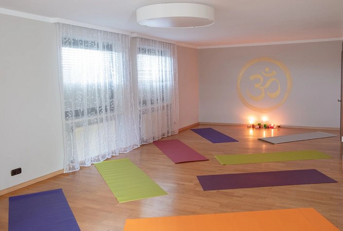 freedOM Yoga