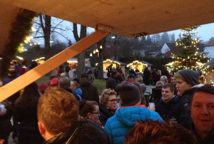 Adventmarkt im Schloss Lockenhaus
