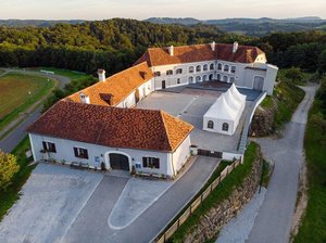 Schloss Tabor im Burgenland