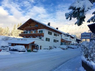 Herzlich willkommen im Gasthof Hotel Zum Wilden Kaiser in Scheffau....
