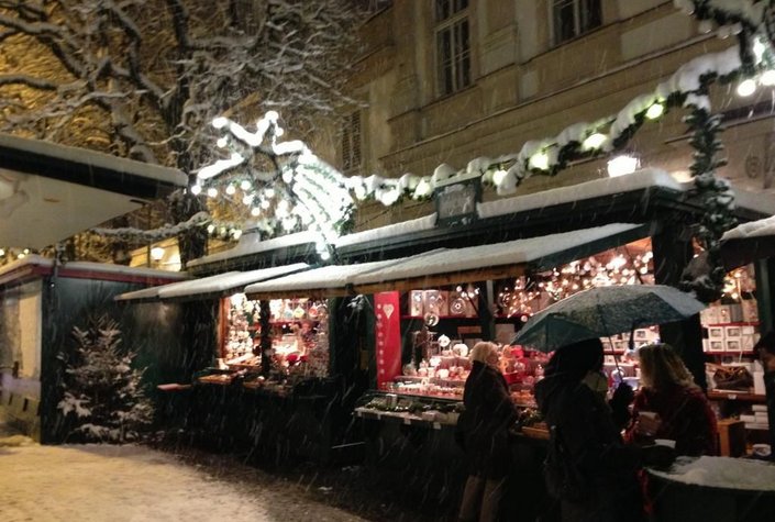 Weihnachtsmarkt am Mirabellplatz