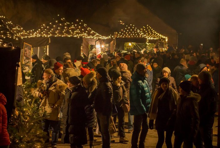 Schräger Advent in Schönberg am Kamp