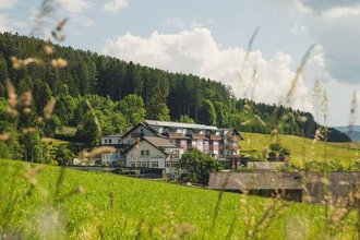 Natur pur - Wellnessoase mit Hallenbad - Kulinarik - Seminare Unser...