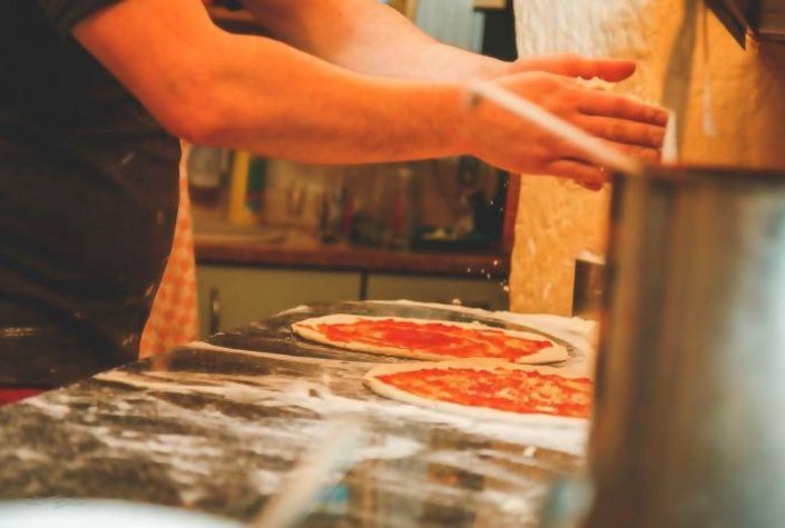 Pizzeria "La Strada"