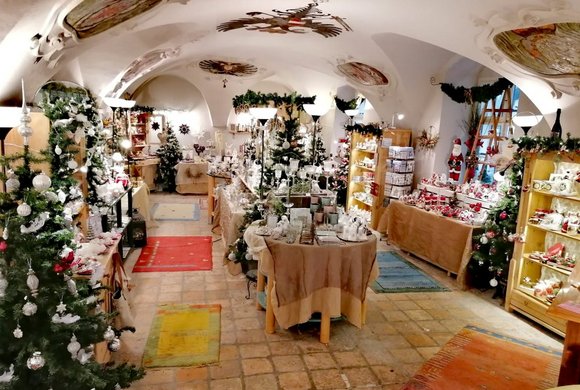 Adventmarkt im Schlüsselamt Krems