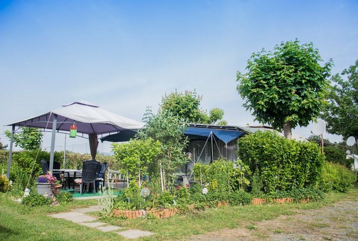Weinland Camping Naturbadesee Gleinstätten